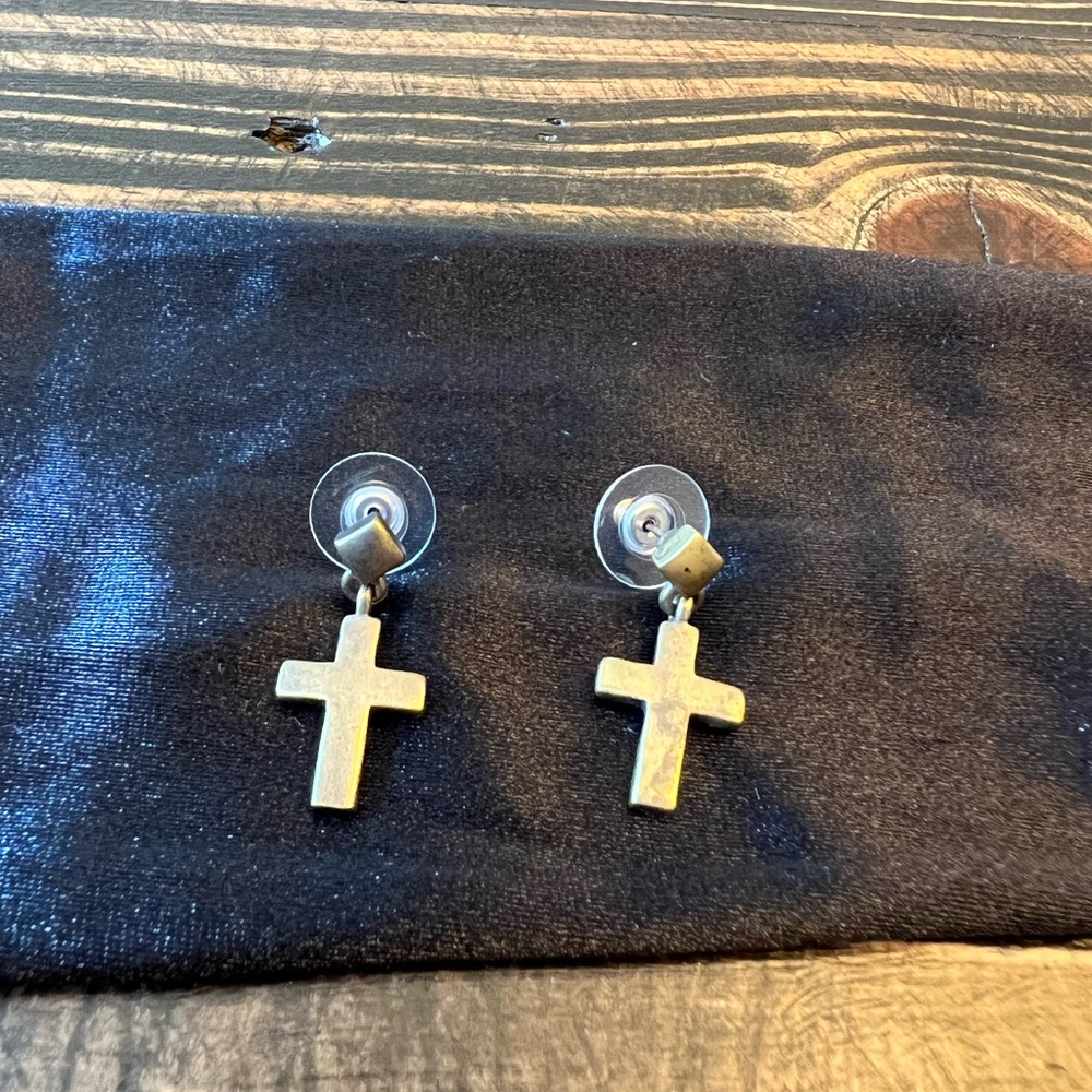 Vintage Style Fashion Cross Dangle Earrings - Picture 6 of 6